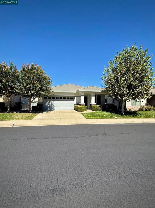 1010 Centennial Dr, Brentwood, CA, 94513-6981 | Card Image