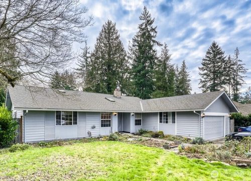 16717 Ne 18th St, Bellevue, WA, 98008-2936 | Card Image