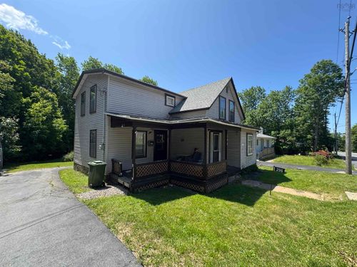 296 Aberdeen Rd, Bridgewater, NS, B4V2T2 | Card Image