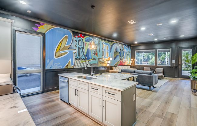 2283 Young Ave, House other with 6 bedrooms, 4 bathrooms and null parking in Memphis TN | Image 9