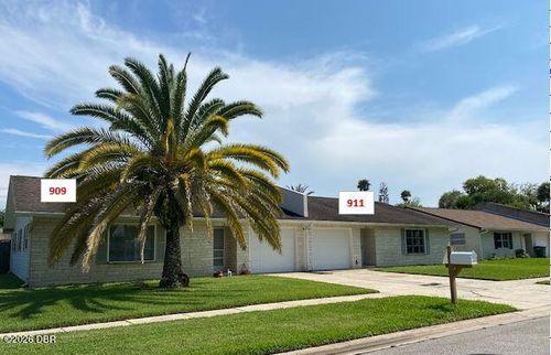 911 New Castle Ct, HOLLY HILL, FL, 32117-1527 | Card Image