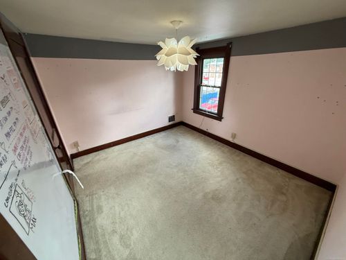 5768 Steffens Ave, Toledo, OH, 43623-1633 | Card Image