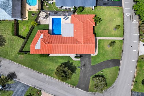 8500 Nw 19th Dr, Coral Springs, FL, 33071-6151 | Card Image