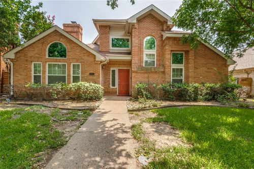 924 Mccoy Dr, Irving, TX, 75062-8003 | Card Image