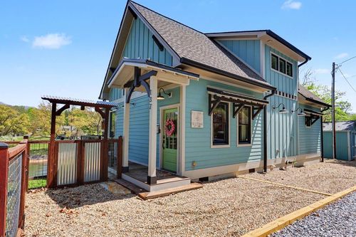 137 Kilmoore Ln, Hayesville, NC, 28904 | Card Image