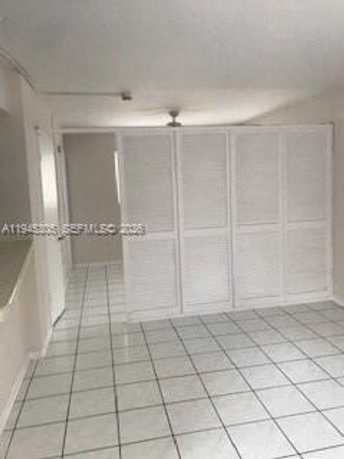 6-305 Navarre Ave, Coral Gables, FL, 33134 | Card Image
