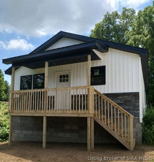 807 Sandy Circle, Salem, IN, 47167 | Card Image