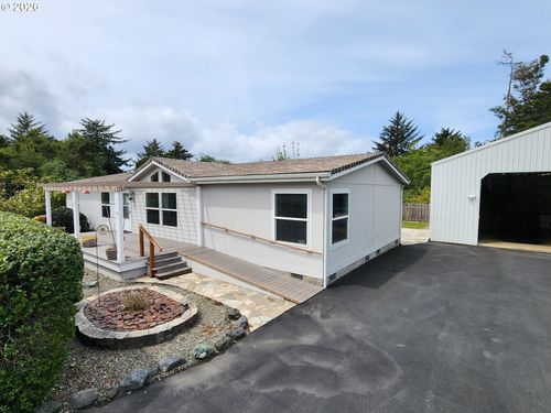 255 15th St Se, Bandon, OR, 97411-9115 | Card Image