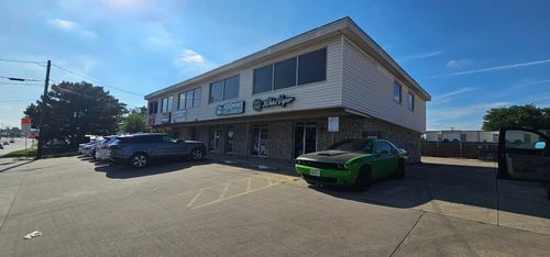 4209 Broadway Ave, Haltom City, TX, 76117-3546 | Card Image