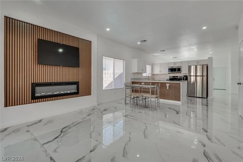 6022 Highland Gardens Dr, North Las Vegas, NV, 89031-2043 | Card Image