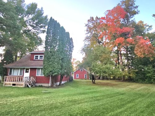 920 E Evergreen St, Isle, MN, 56342-4597 | Card Image