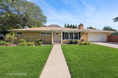 3951 Forest Ave, Western Springs, IL, 60558-1049 | Card Image