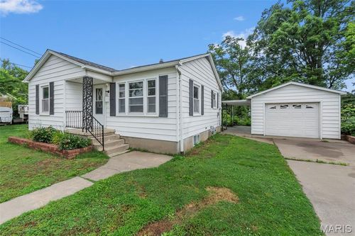 814 Star St, Perryville, MO, 63775-1631 | Card Image