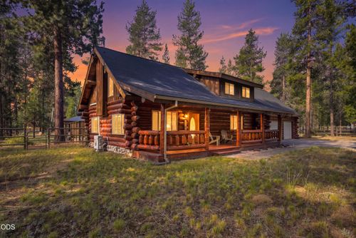 16087 Lava Dr, La Pine, OR, 97739-9039 | Card Image