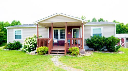 679 Bert Ridge Rd, Science Hill, KY, 42553-8803 | Card Image