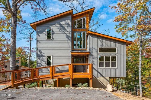3-2385 Forge Hideaway Loop, Pigeon Forge, TN, 37863-3081 | Card Image