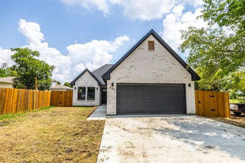 207 S James St, Alvarado, TX, 76009-9301 | Card Image
