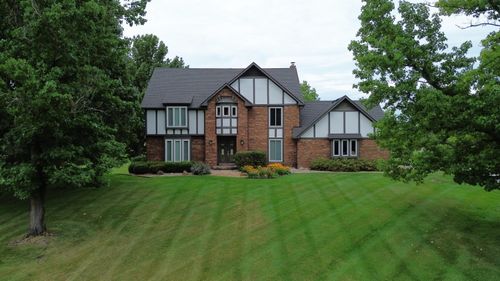 5449 Countryside Dr, Saline, MI, 48176-9541 | Card Image