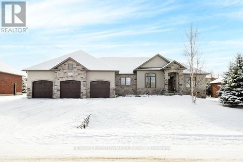 25 Mennill Drive, Springwater (Snow Valley), ON, L0L1Y3 | Card Image