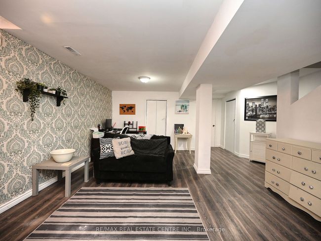 8 Stephensen Crt, House other with 4 bedrooms, 3 bathrooms and 2 parking in Brampton ON | Image 37