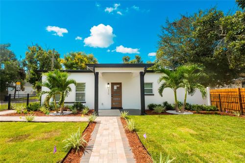 910 E Osborne Ave, TAMPA, FL, 33603-4071 | Card Image