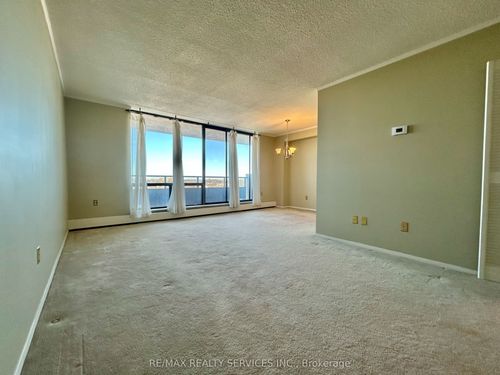 701-2929 Aquitaine Ave, Mississauga, ON, L5N2C7 | Card Image