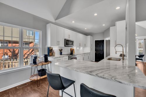 2015 Woods Run, Mount Juliet, TN, 37122-8101 | Card Image