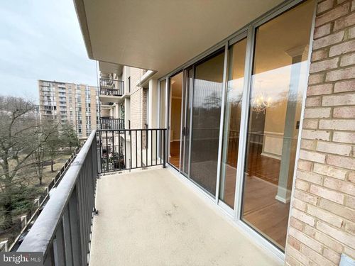 apt-601-4600 S Four Mile Run Dr, ARLINGTON, VA, 22204-3563 | Card Image