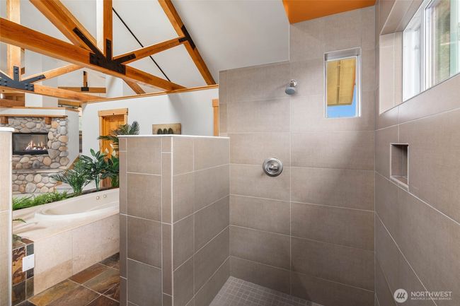 16375 Ne 44 Th Ct, House other with 3 bedrooms, 3 bathrooms and 3 parking in Redmond WA | Image 26
