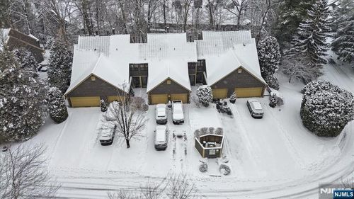 33 Concord Rd, West Milford, NJ, 07480-1283 | Card Image