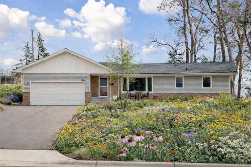 2320 Valders Ave N, Golden Valley, MN, 55427-3449 | Card Image