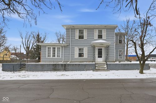 219 W Kickapoo St, Hartford City, IN, 47348-2135 | Card Image