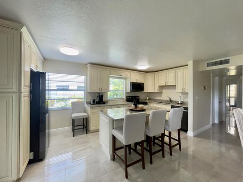 117 Flanders C, Delray Beach, FL, 33484-5221 | Card Image
