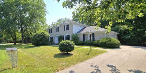 1 Birchwood Ct, Wind Point, WI, 53402-2601 | Card Image