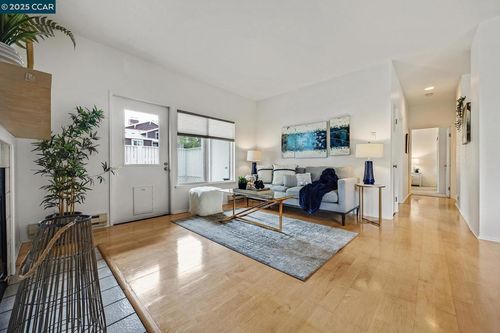 131 Bayside Ct, Richmond, CA, 94804-7446 | Card Image