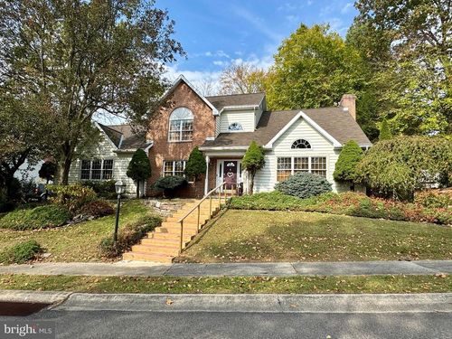 202 Norwegian Woods Dr, POTTSVILLE, PA, 17901-9147 | Card Image