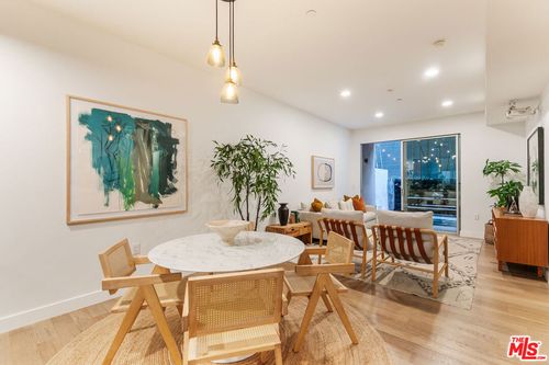 105-6001 Carlton Way, Los Angeles, CA, 90028-6506 | Card Image