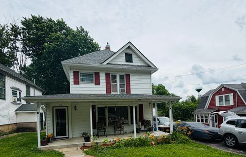716 S Jackson St, MOUNT CARROLL, IL, 61053-1356 | Card Image