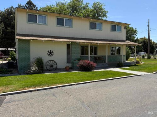 105 Ne 16th St, Fruitland, ID, 83619-2336 | Card Image