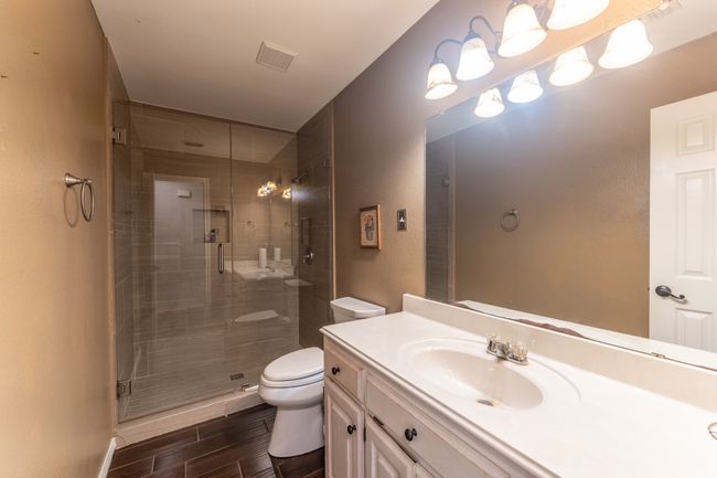 Hall bath | Image 25