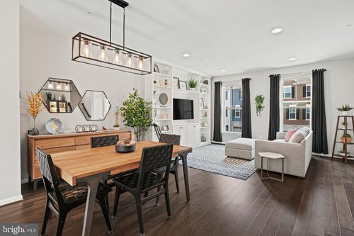 23 Burlwood Dr, MILLERSVILLE, MD, 21108-1806 | Card Image