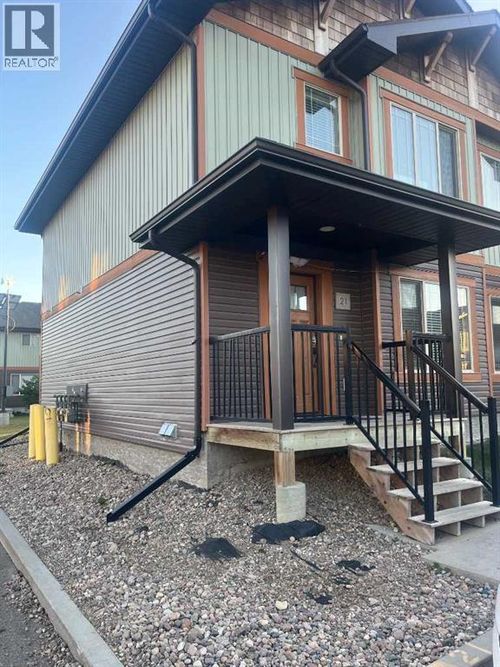 2-4118 41 Ave, Lloydminster, SK, S9V2J8 | Card Image