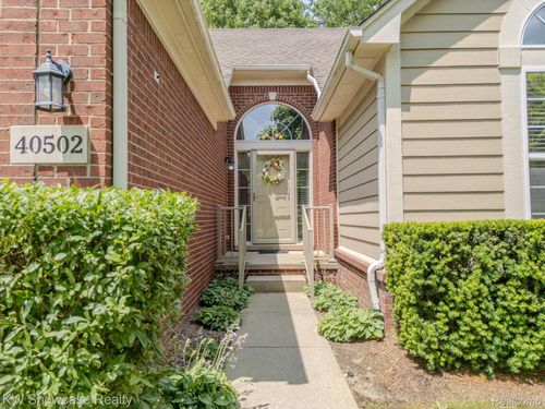 40502 Lenox Park Drive Drive, Novi, MI, 48377 | Card Image