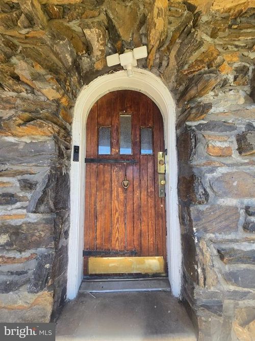 629 E Woodlawn St, PHILADELPHIA, PA, 19144-1317 | Card Image