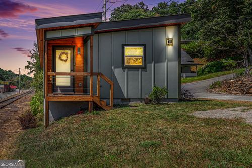 177 Main St, Copperhill, TN, 37317-4067 | Card Image