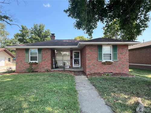 106 N State St, Freeburg, IL, 62243-1246 | Card Image