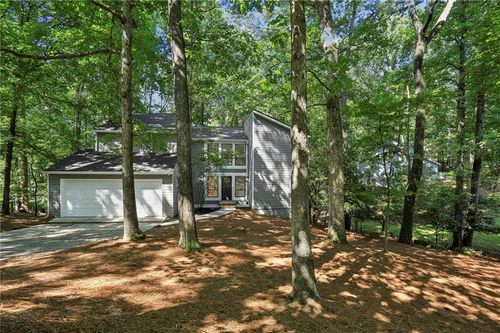 545 Woodman Pl, Roswell, GA, 30076-3240 | Card Image