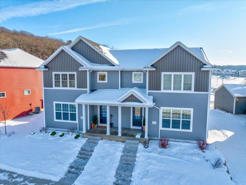 2327 Autumn Lake Pkwy, MADISON, WI, 53718-9276 | Card Image