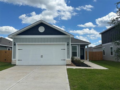 16422 Blossom Grove Dr, Conroe, TX, 77303-2083 | Card Image
