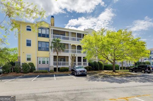 2131 Whitemarsh Way, Savannah, GA, 31410-5201 | Card Image